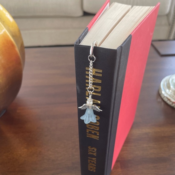Handmade Blue with Pearl Angel Fairy Bookmark with Silver Tone Hook - ideal Gift - Picture 4 of 7
